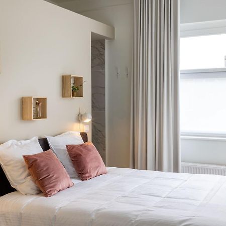 Tuss Bed & Breakfast Kortrijk Bagian luar foto