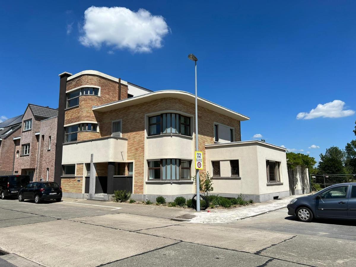 Tuss Bed & Breakfast Kortrijk Bagian luar foto