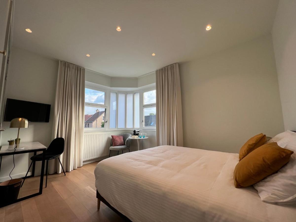 Tuss Bed & Breakfast Kortrijk Bagian luar foto
