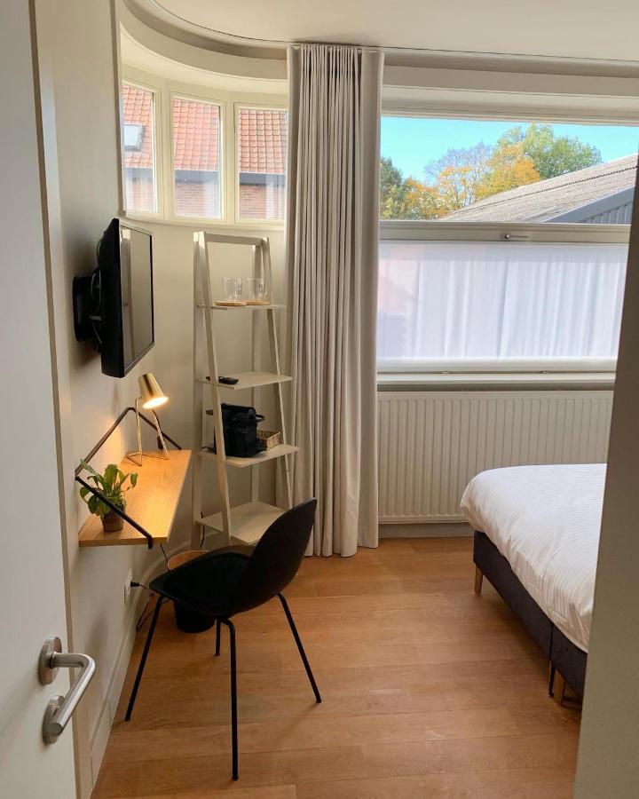 Tuss Bed & Breakfast Kortrijk Bagian luar foto