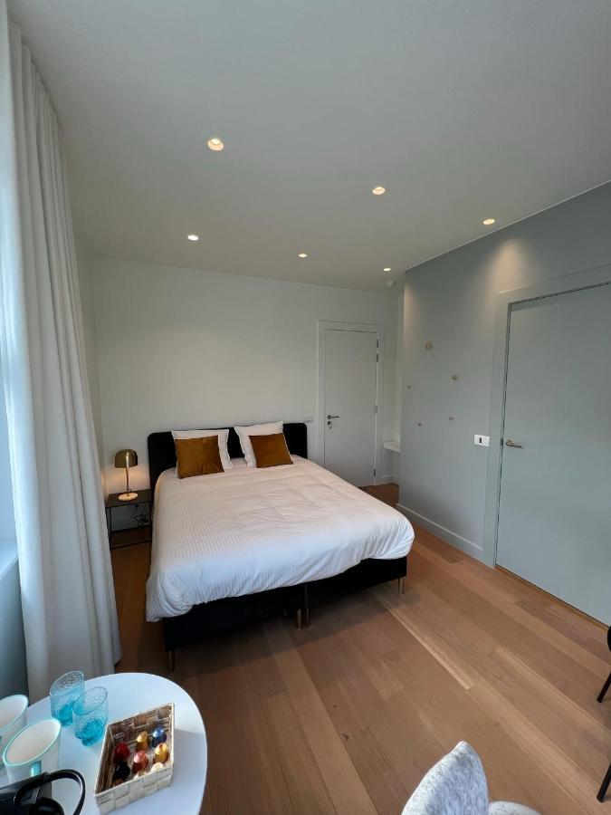 Tuss Bed & Breakfast Kortrijk Bagian luar foto