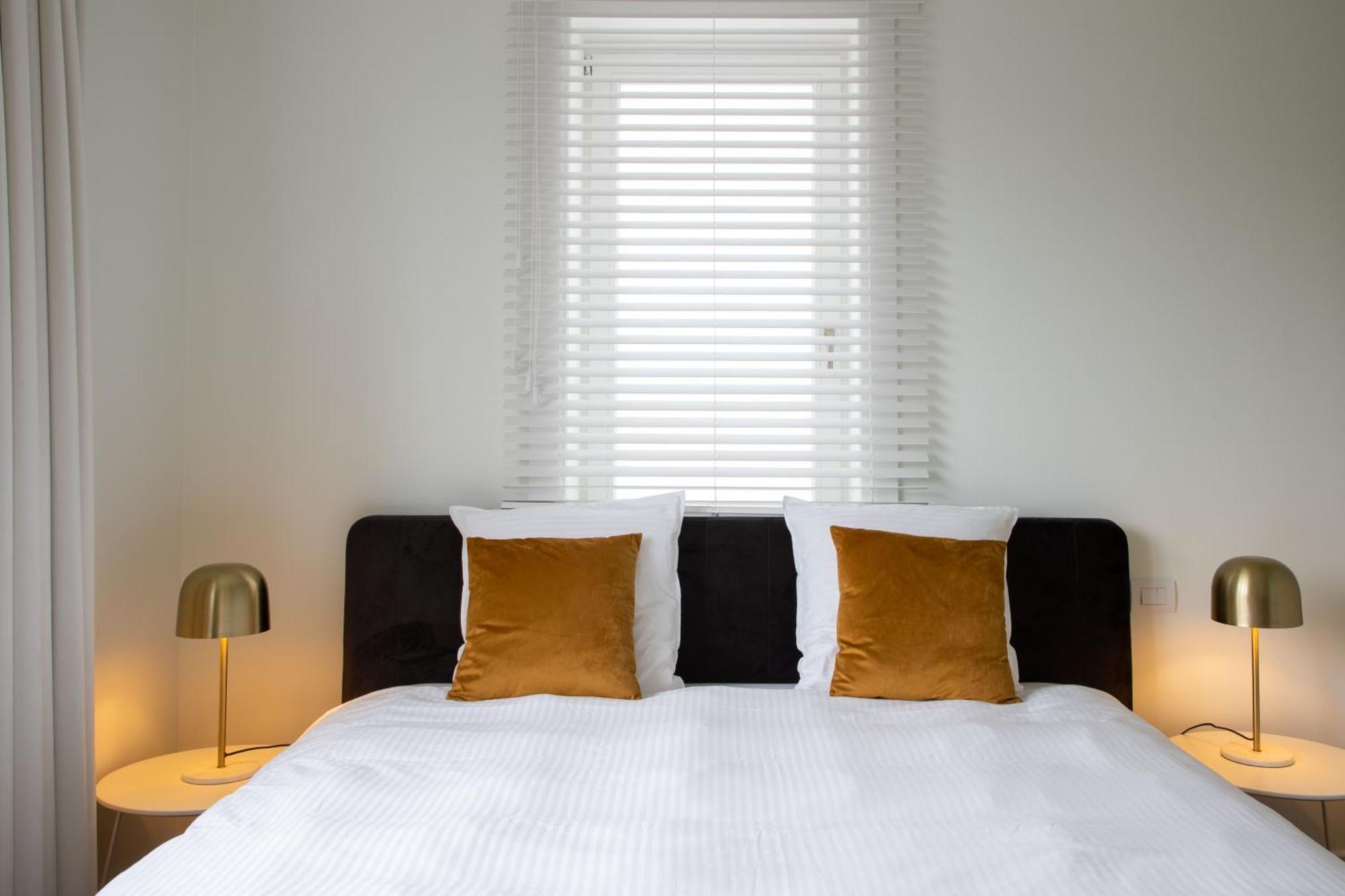 Tuss Bed & Breakfast Kortrijk Bagian luar foto