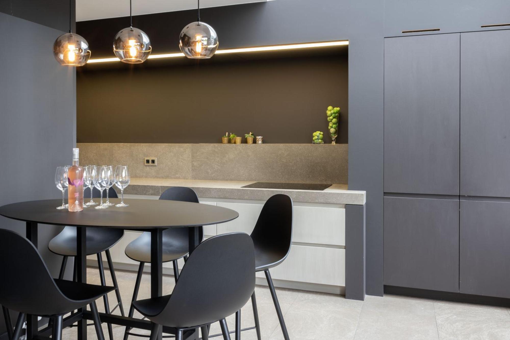 Tuss Bed & Breakfast Kortrijk Bagian luar foto