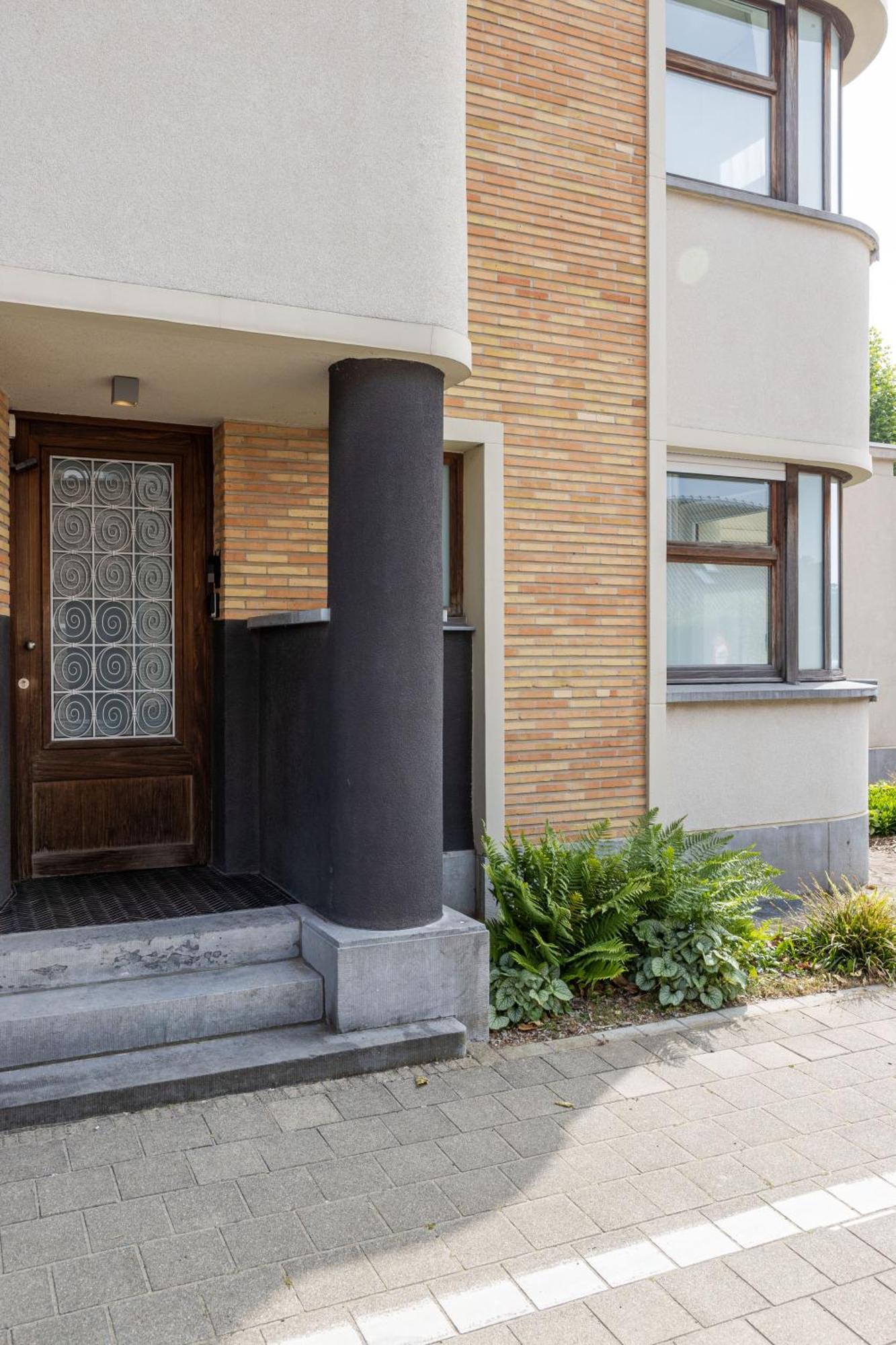 Tuss Bed & Breakfast Kortrijk Bagian luar foto